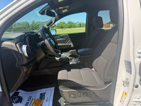 Used 2024 Chevrolet Colorado LT w/ LT Convenience Package II RWD image 26