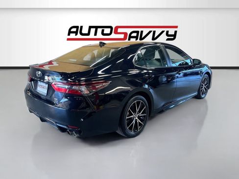 Used 2024 Toyota Camry SE AWD/4WD image 7