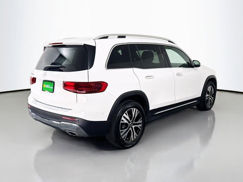 Used 2025 Mercedes-Benz GLB 250 image 10