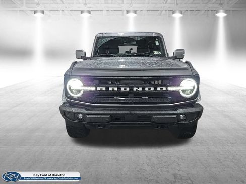 Used 2022 Ford Bronco Outer Banks AWD/4WD image 2
