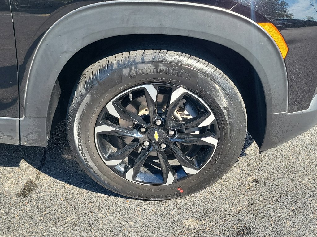 Used 2022 Chevrolet TrailBlazer LT w/ Convenience Package FWD image 8
