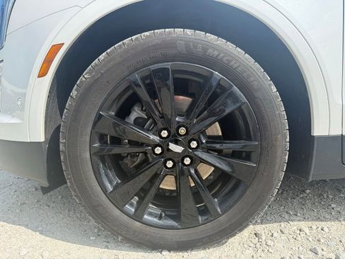 Certified 2024 Cadillac XT5 Premium Luxury w/ Technology Package AWD/4WD image 14