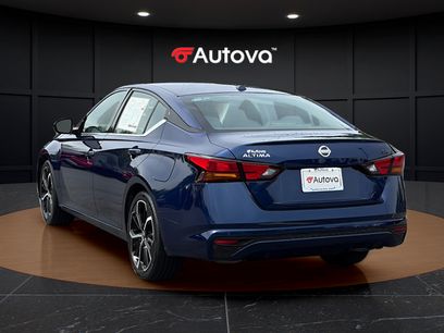 Used 2024 Nissan Altima 2.5 SR