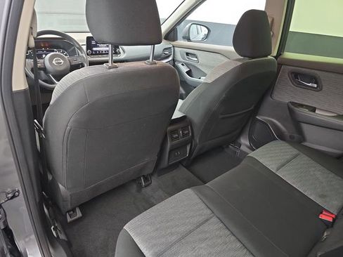 Used 2023 Nissan Rogue SV image 42