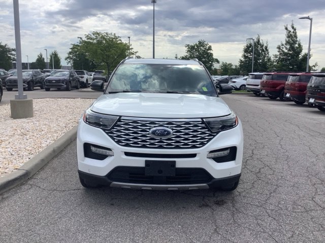 Used 2020 Ford Explorer Platinum w/ Premium Technology Package AWD/4WD image 2