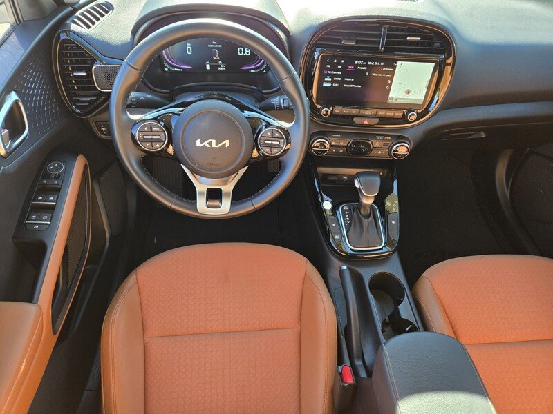 Certified 2025 Kia Soul EX FWD image 13