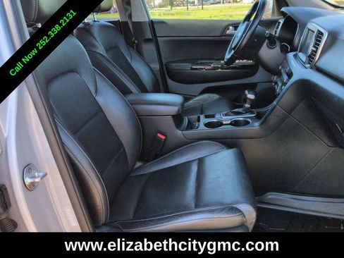 Used 2018 Kia Sportage EX image 19