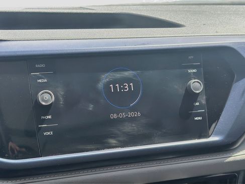 Certified 2023 Volkswagen Taos SE FWD image 12