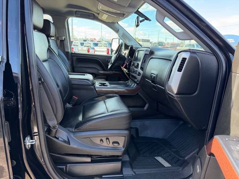 Used 2018 GMC Sierra 2500 SLT w/ Snow Plow Prep Package AWD/4WD image 58