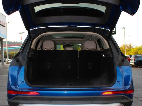 Used 2021 Lincoln Corsair Reserve w/ Equipment Group 201A image 11