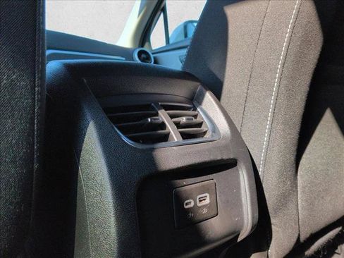 Used 2025 Chevrolet Blazer LT AWD/4WD image 16