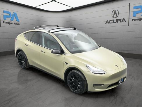 Used 2021 Tesla Model Y Long Range image 39