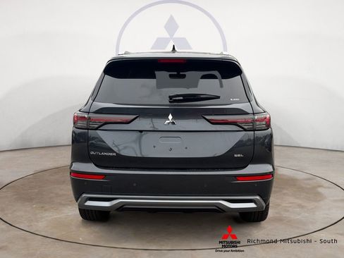 New 2025 Mitsubishi Outlander SEL image 4