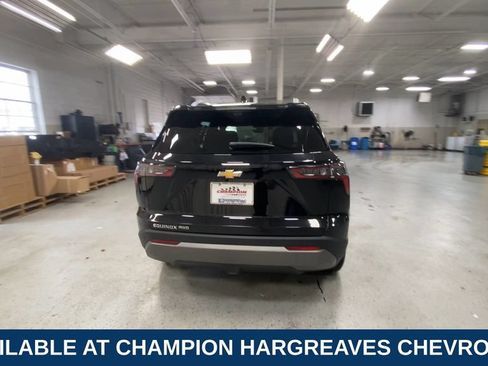 Certified 2025 Chevrolet Equinox LT w/ Convenience Package II AWD/4WD image 9