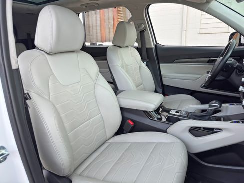 Used 2022 Kia Telluride SX w/ SX Prestige Package AWD/4WD image 39