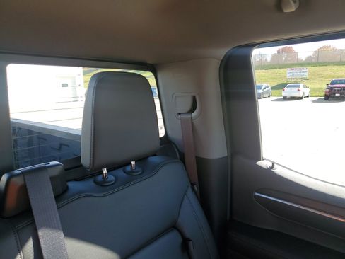 Used 2022 GMC Sierra 1500 SLT w/ SLT Premium Plus Package AWD/4WD image 15
