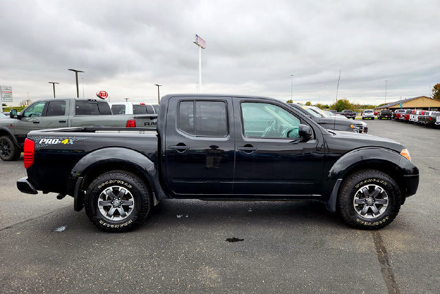 Used 2018 Nissan Frontier PRO-4X AWD/4WD image 30