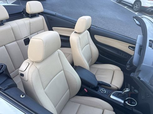 Used 2012 BMW 135i Convertible RWD image 29