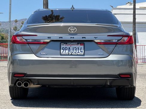Certified 2025 Toyota Camry SE w/ Convenience Package FWD image 5
