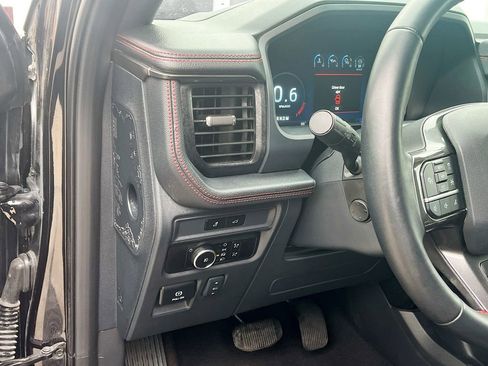 Used 2024 Ford Expedition Limited AWD/4WD image 10