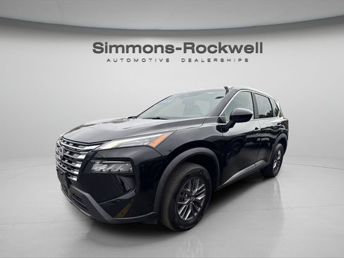 Used 2026 Nissan Rogue SV AWD/4WD image 1