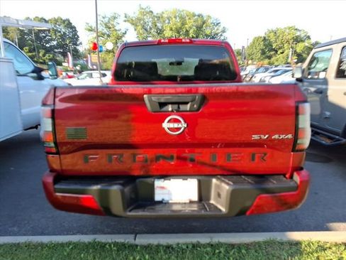Used 2023 Nissan Frontier SV AWD/4WD image 7