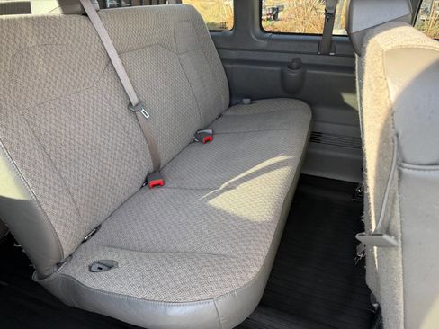 Used 2017 Chevrolet Express 2500 LS image 22