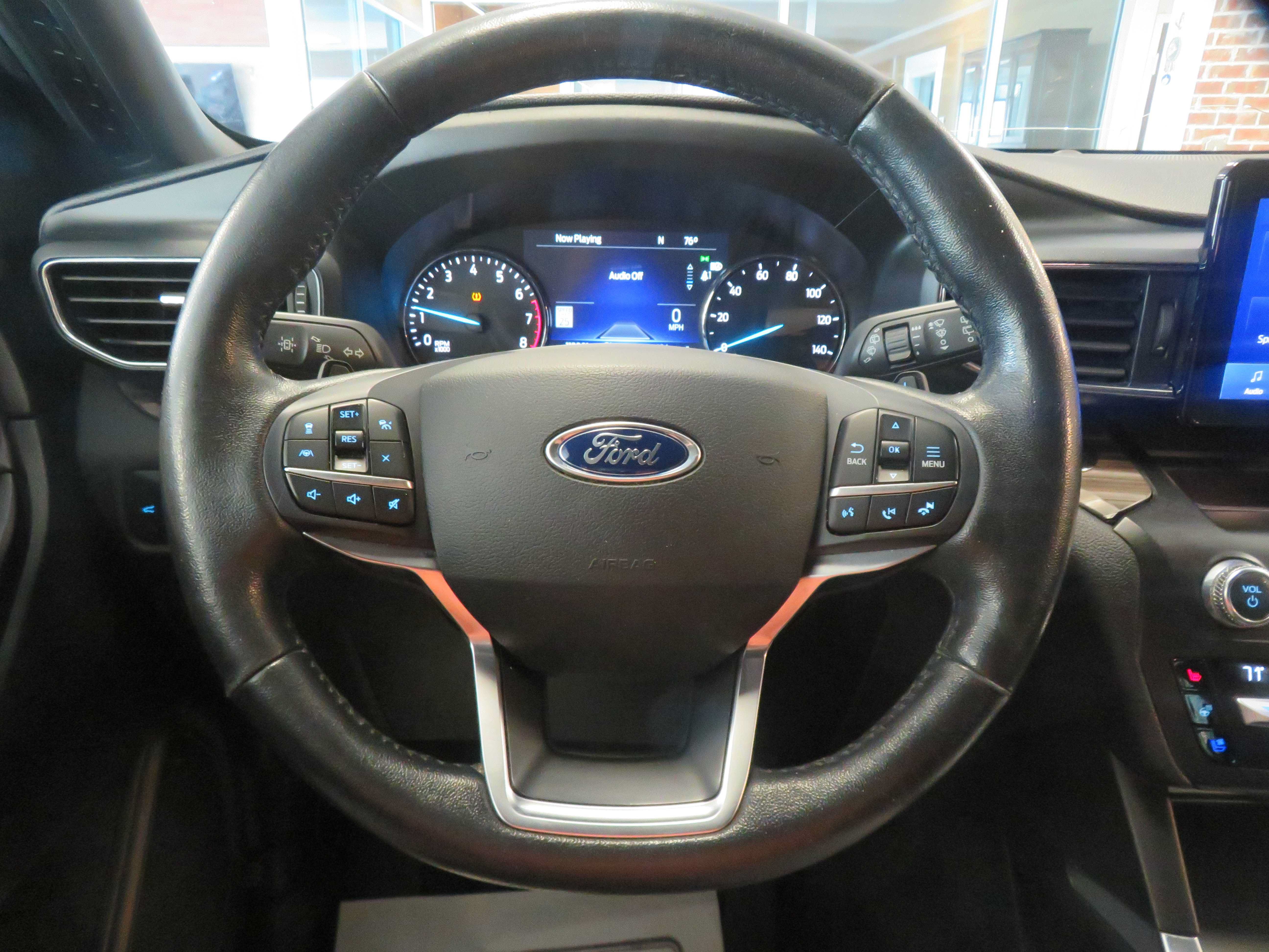 Used 2020 Ford Explorer Limited AWD/4WD image 29
