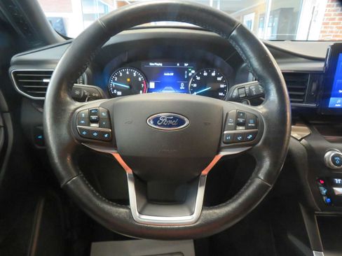 Used 2020 Ford Explorer Limited AWD/4WD image 29