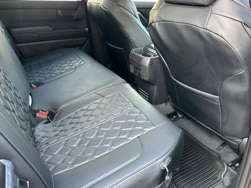 Used 2025 Toyota Tacoma SR5 RWD image 18