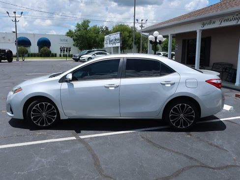 Used 2015 Toyota Corolla S FWD image 8