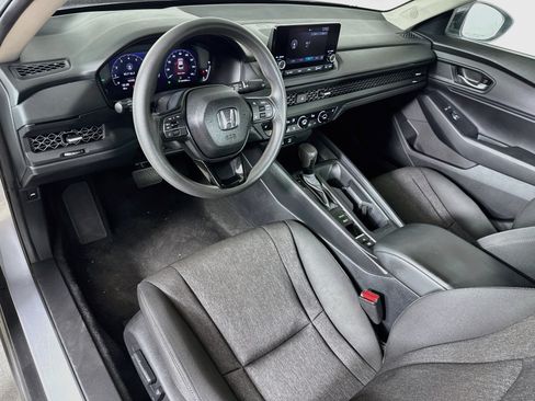 Certified 2025 Honda Accord SE image 8