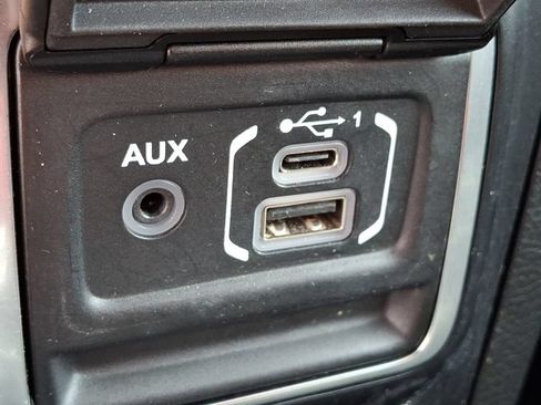 Used 2022 Jeep Wrangler Unlimited Sport AWD/4WD image 24