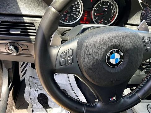 Used 2013 BMW M3 Convertible RWD image 17