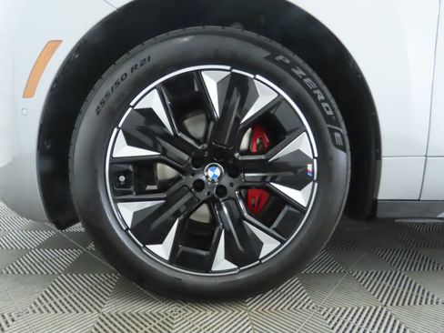 New 2026 BMW iX xDrive45 w/ M Sport Package image 30