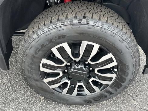 New 2026 GMC Sierra 2500 Denali Ultimate AWD/4WD image 15