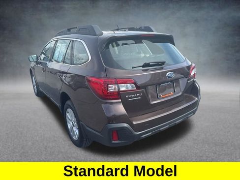 Used 2019 Subaru Outback 2.5i AWD/4WD image 3
