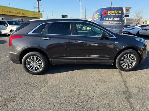 Used 2017 Cadillac XT5 Luxury w/ Driver Awareness Package FWD image 2