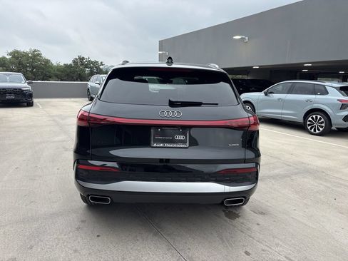 Certified 2025 Audi Q5 Premium w/ Convenience Package AWD/4WD image 7