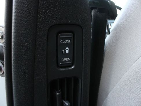 Used 2018 Honda Odyssey EX-L image 20