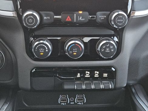 New 2026 RAM 1500 Express AWD/4WD image 14