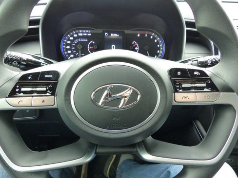 Used 2024 Hyundai Santa Cruz SEL AWD/4WD image 18