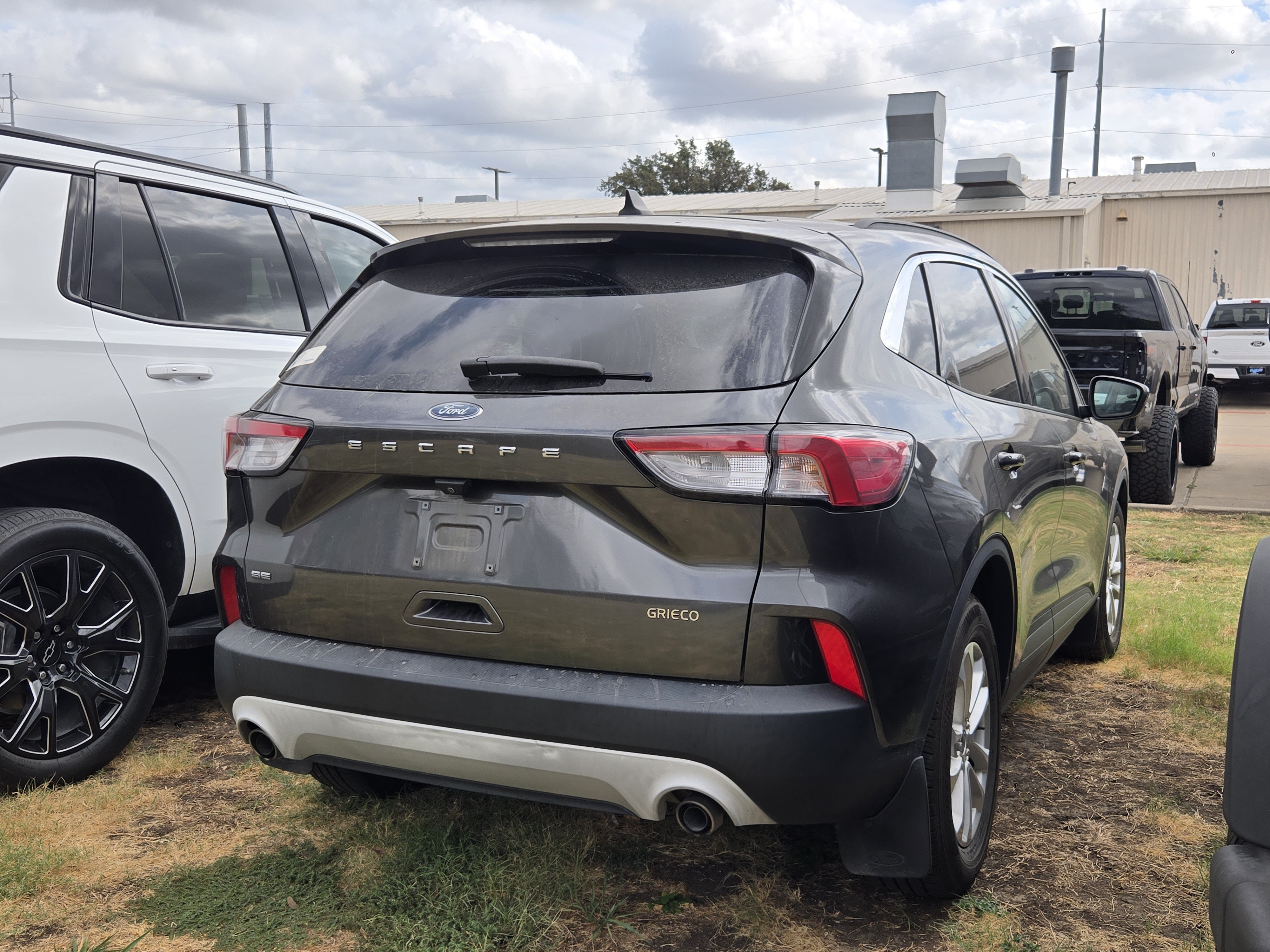 Used 2020 Ford Escape SE FWD image 4