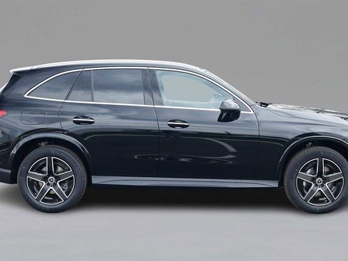 Used 2026 Mercedes-Benz GLC 300 4MATIC image 4