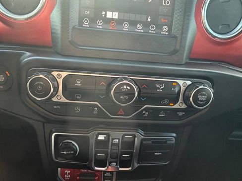 Used 2021 Jeep Gladiator Rubicon w/ Safety Group AWD/4WD image 47