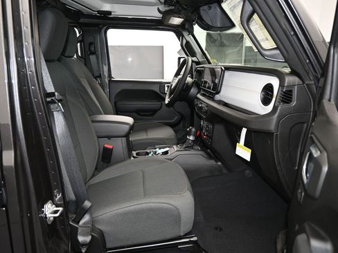 New 2026 Jeep Gladiator Willys image 37
