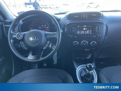 Used 2018 Kia Soul image 14