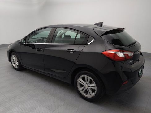 Used 2018 Chevrolet Cruze LT w/ Convenience Package image 3