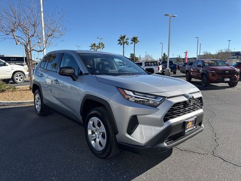 Used 2024 Toyota RAV4 LE image 4