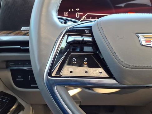 Used 2025 Cadillac Escalade Sport Platinum AWD/4WD image 34